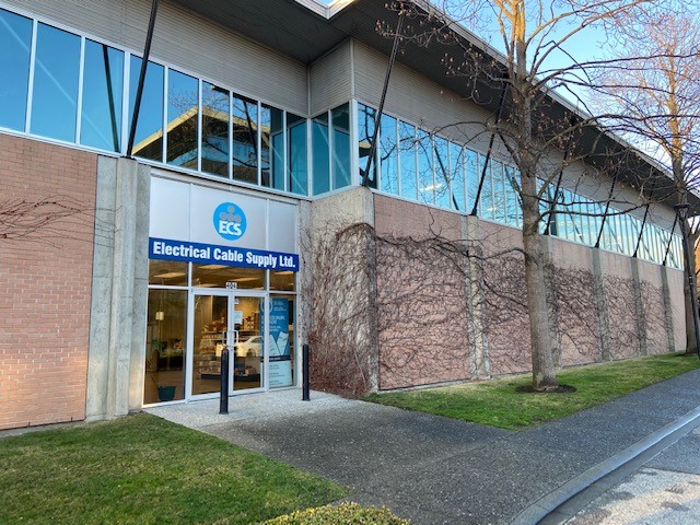 victoria_front_001.jpg victoria_front_001.jpg